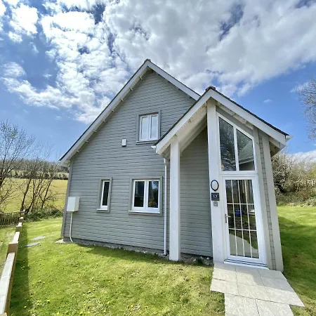 Luxurious 4 Bedroom New England Style Villa - Trewhiddle V17 St Austell Exterior photo